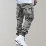 Tomáš – Pánské Cargo Joggingové Kalhoty – Fialové Streetwear Kalhoty s Kapsami na Zip a Náplety